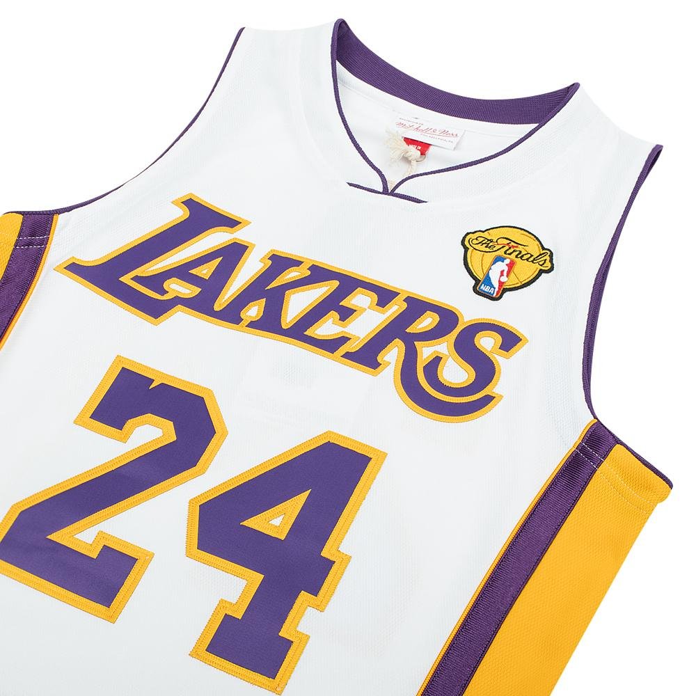 Kobe Bryant 09-10 White Lakers Authentic