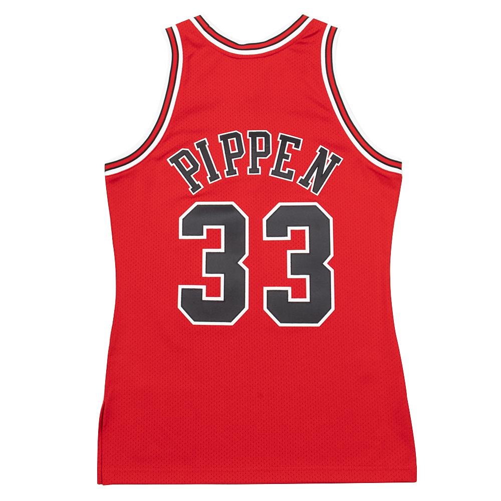 thumbnail interactive-video image 1 of Majestic Scottie Pippen Chicago Bulls Throwback T-Shirt – Retro Logo, Red, Men's, New With Tags 1 of 2
