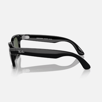 Meta Wayfarer Sunglasses | Shiny Black/Green